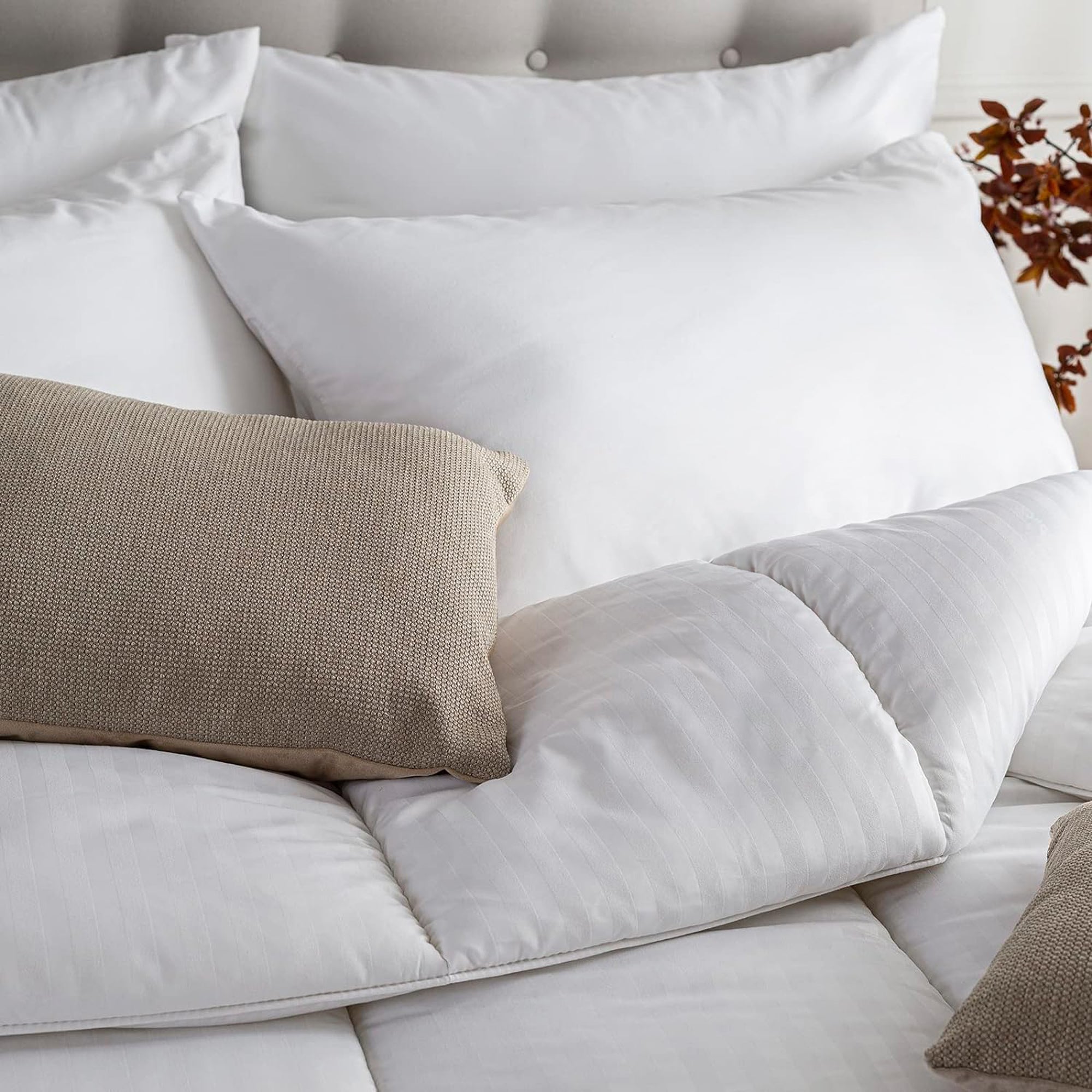 Photos - Mattress Cover / Pad Summer Snuggledown Luxurious Hotel 4.5 Tog  Duvet and Pillow Set White 