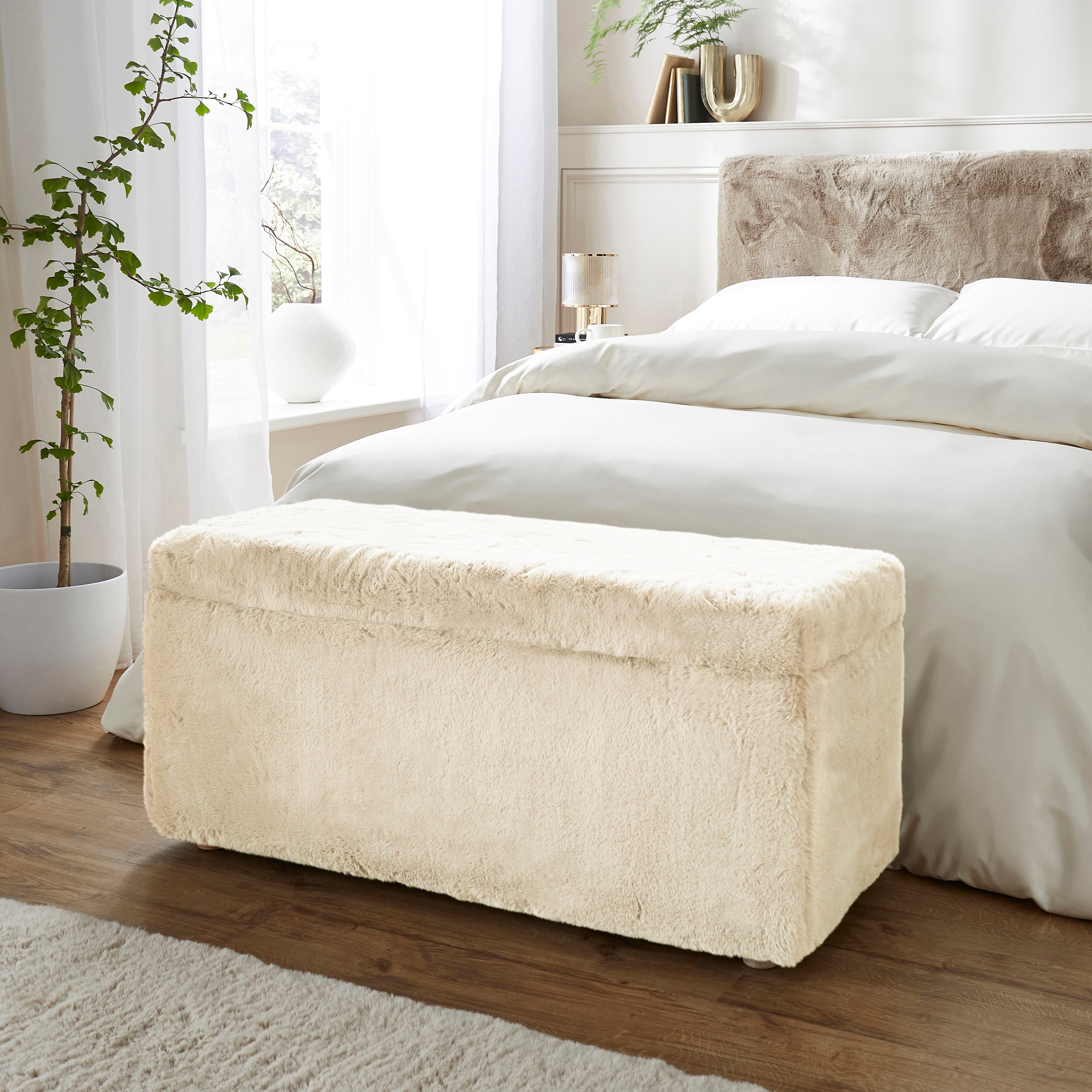 Elysia End Of Bed Ottoman Faux Fur Ivory