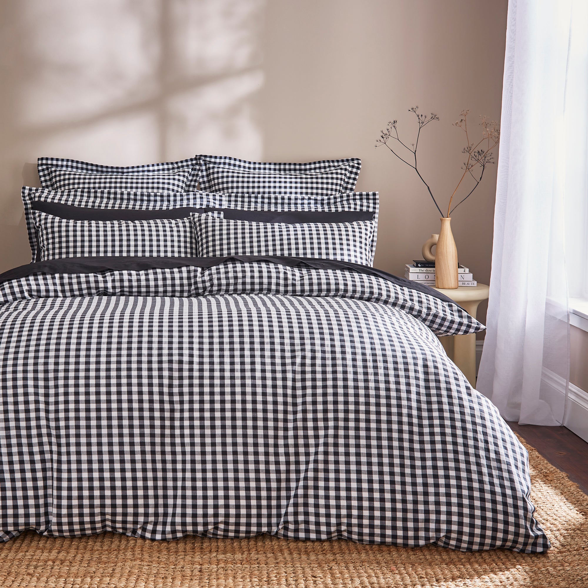 Portloe Woven Gingham Duvet Cover Pillowcase Set Black