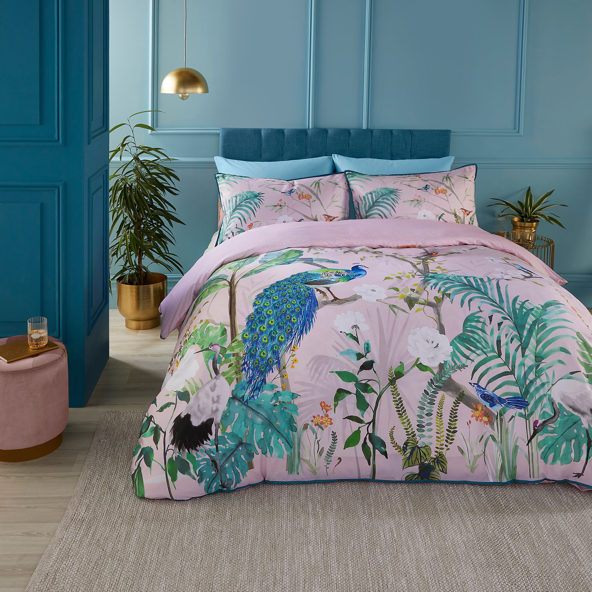 Soiree Peacock Jungle 200 Thread Count Cotton Duvet Cover and Pillowcase Set