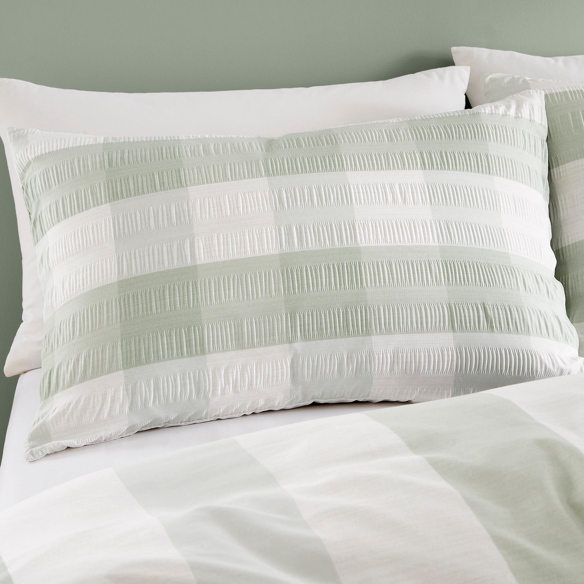 Fusion Seersucker Gingham Duvet Cover and Pillowcase Set | Dunelm