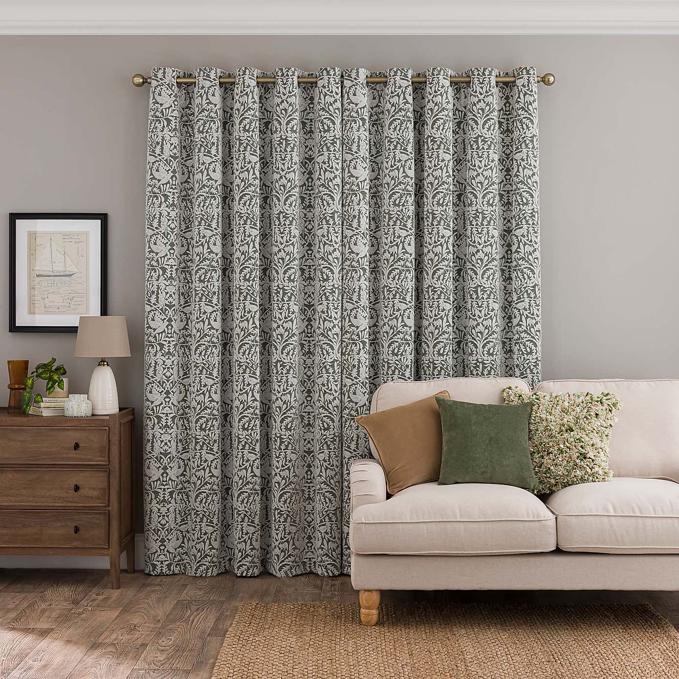 Carousel zoom image position 4 of 5