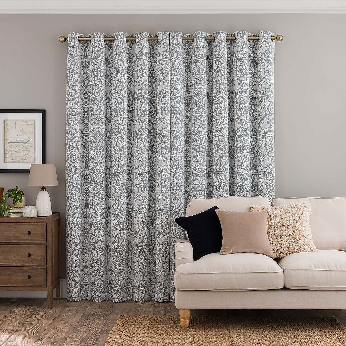 Carousel zoom image position 4 of 5