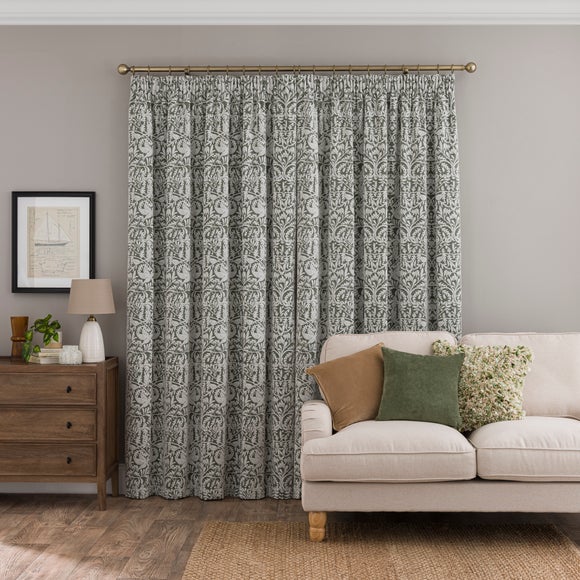 Carousel navigation image position 4 of 6