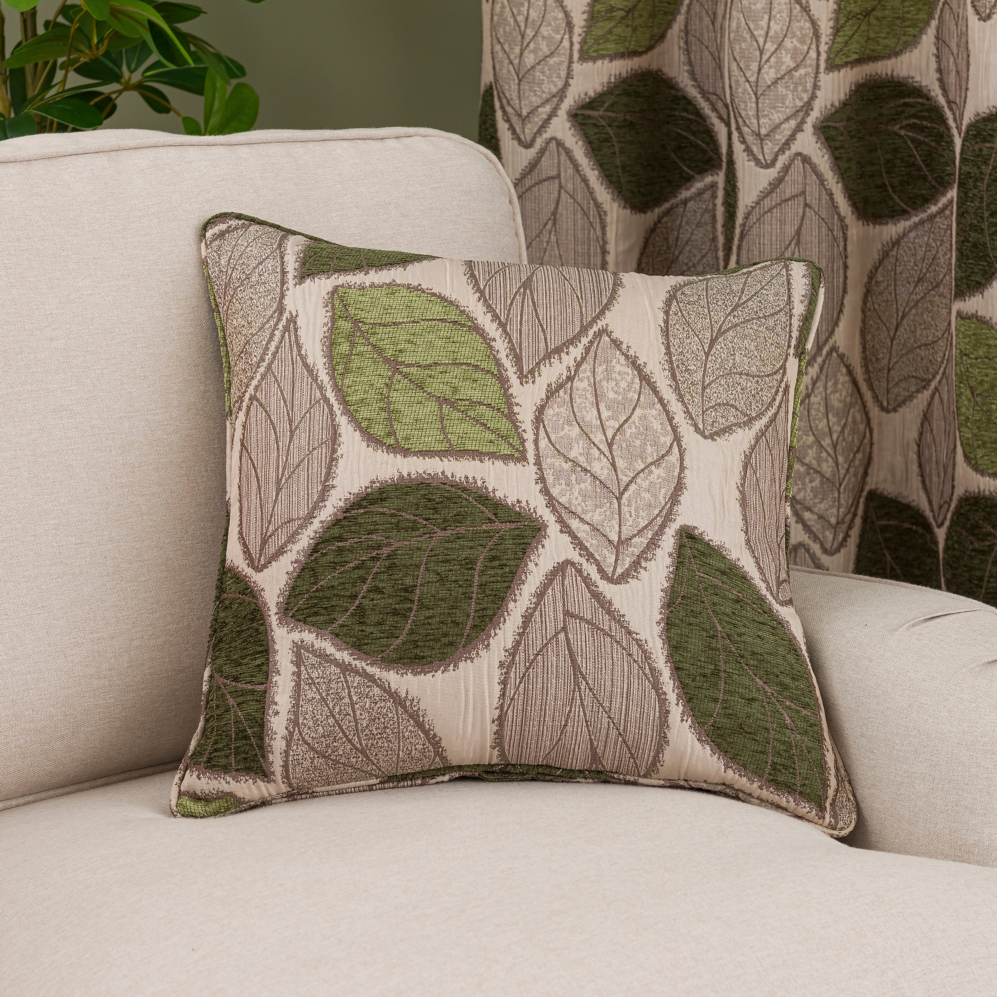 Sherwood Cushion Olive