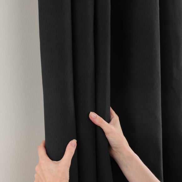 Carousel navigation image position 5 of 10