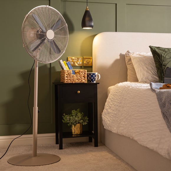 Click to view product details and reviews for Russell Hobbs 16 Inch Pedestal Fan. Click to view product details and reviews for Russell Hobbs 16 Inch Pedestal Fan.