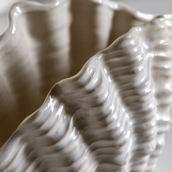 Carousel navigation image position 2 of 6