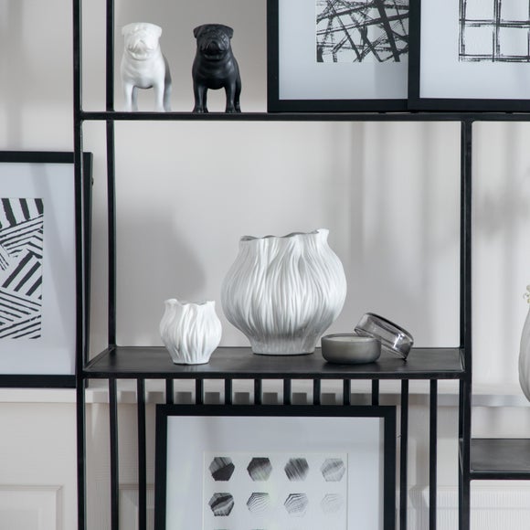 Carousel navigation image position 2 of 5