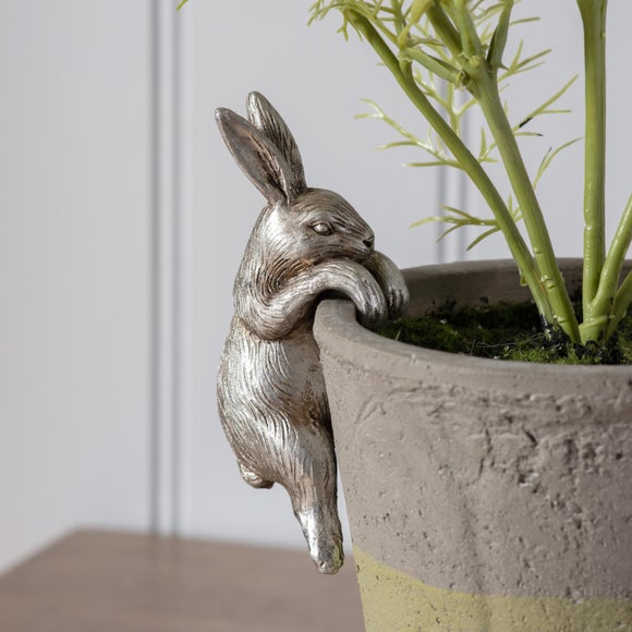 Photo 1 of Set Of 2 Hoppy Hare Pot Hangers