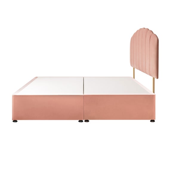 Carousel navigation image position 3 of 4