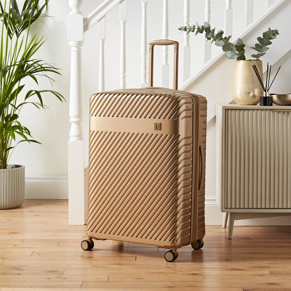 It Luggage Slipstream Expandable Hard Shell Suitcase