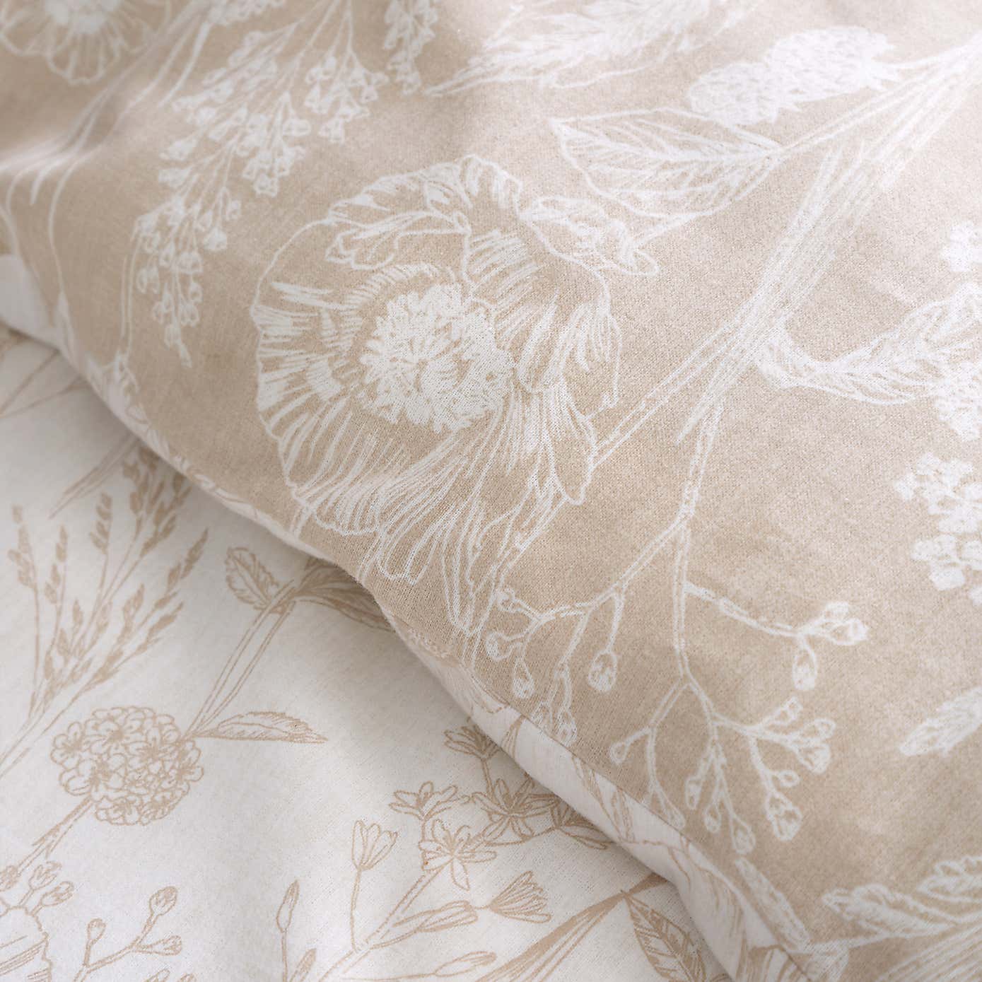 Carousel zoom image position 4 of 5