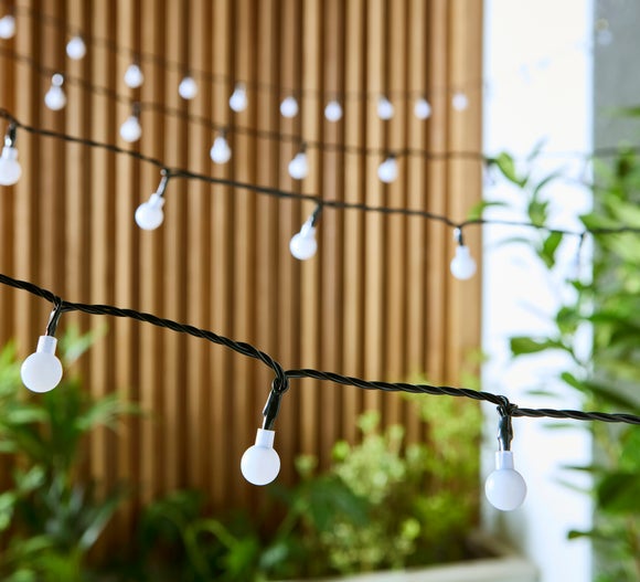 Berry 100 Led Indoor Outdoor String Lights