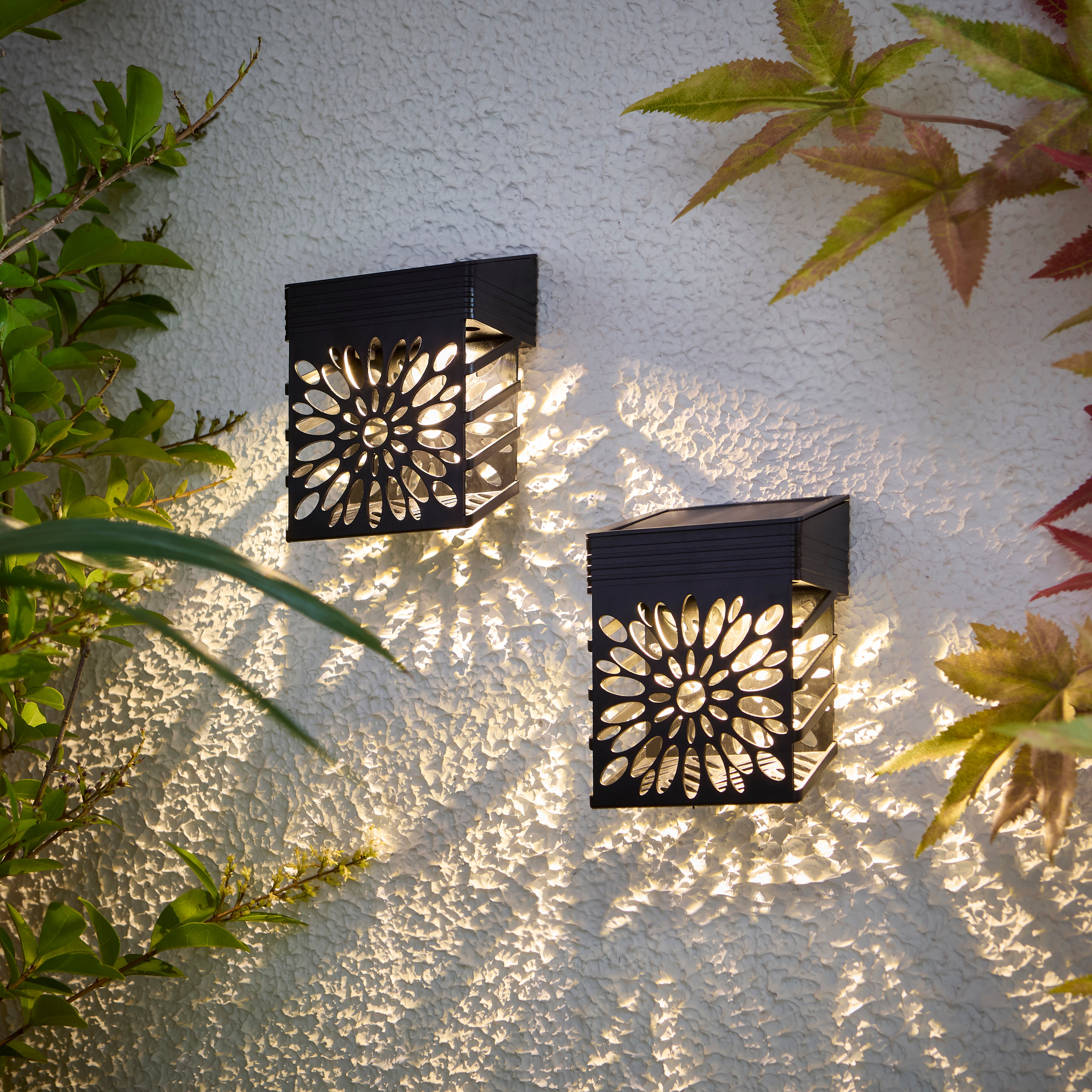 Set of 2 Solar Metal Fence Lights