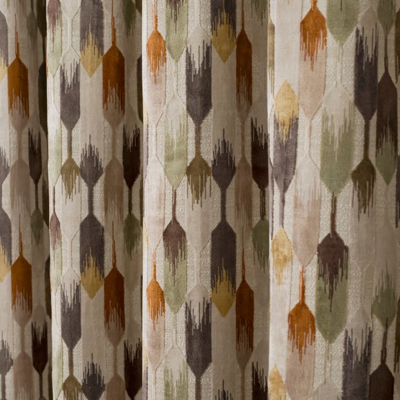 Carousel navigation image position 3 of 7