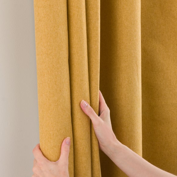 Carousel navigation image position 5 of 10