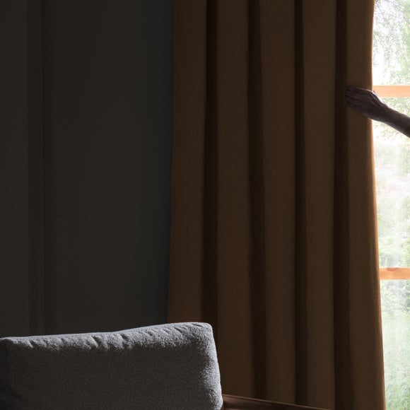 Carousel navigation image position 6 of 10