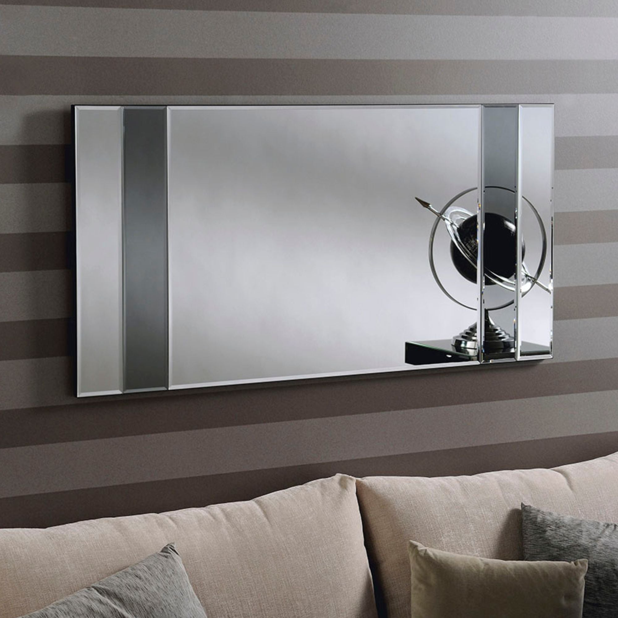 Yearn Athena Wall Mirror Black