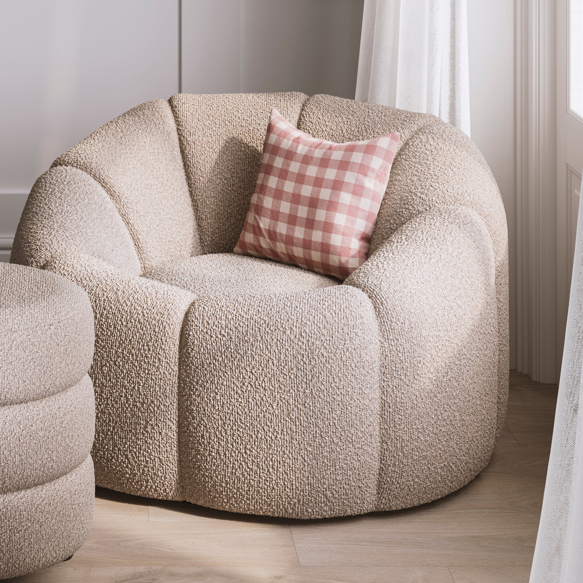 Nao Boucle Swivel Chair Buff