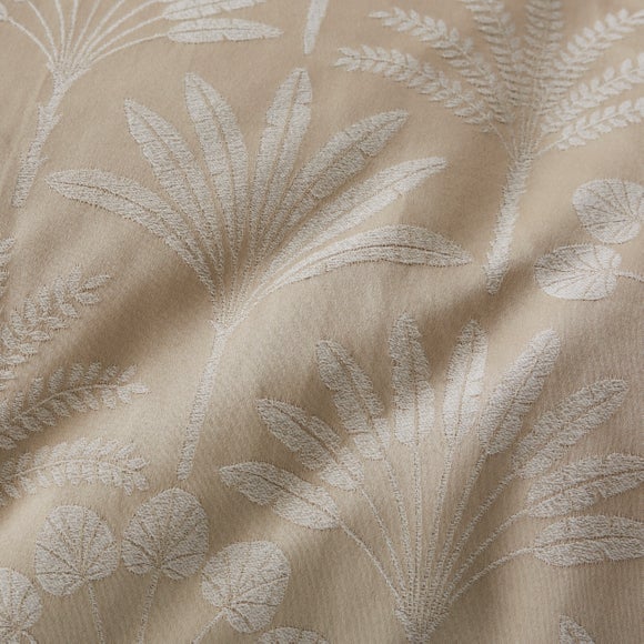 Carousel navigation image position 3 of 5