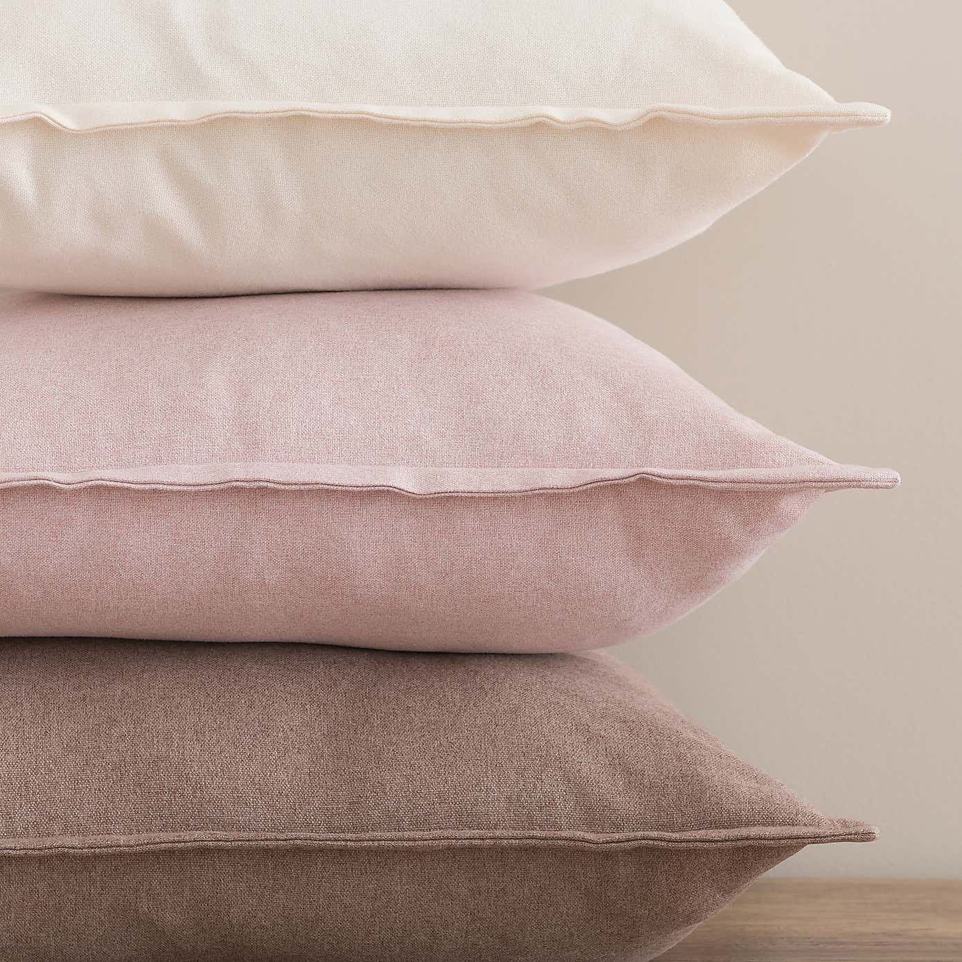 Carousel zoom image position 5 of 5