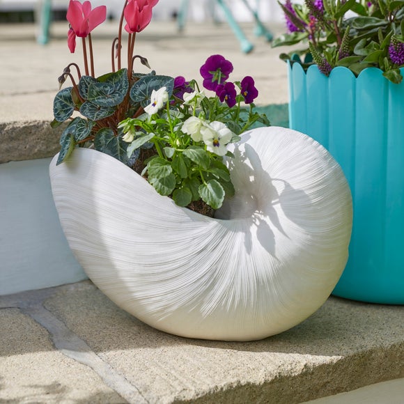 Resin Off White Nautilus Shell Plant Pot