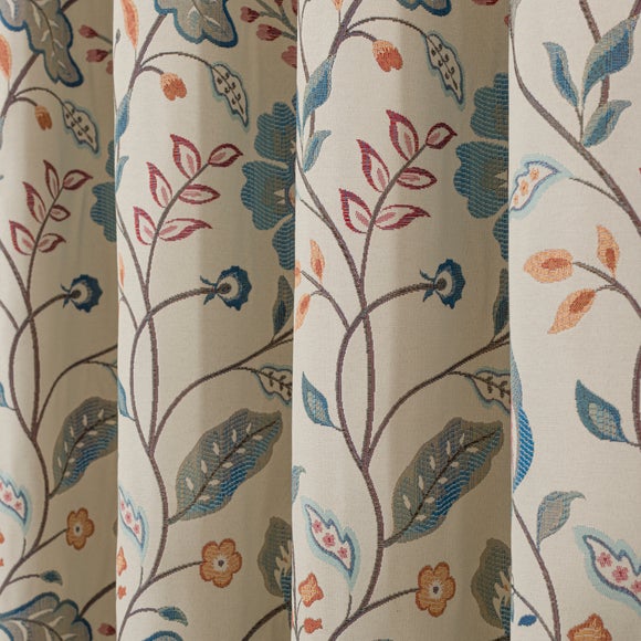 Carousel navigation image position 3 of 8