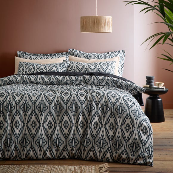 Syrah Ikat 100 Cotton Duvet Cover And Pillowcase Set