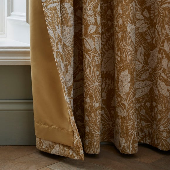 Carousel navigation image position 5 of 9