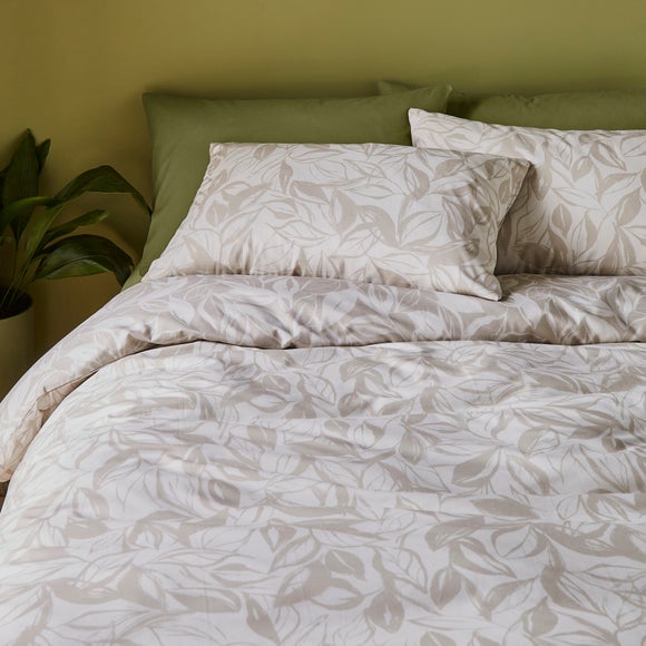 Carousel navigation image position 3 of 9