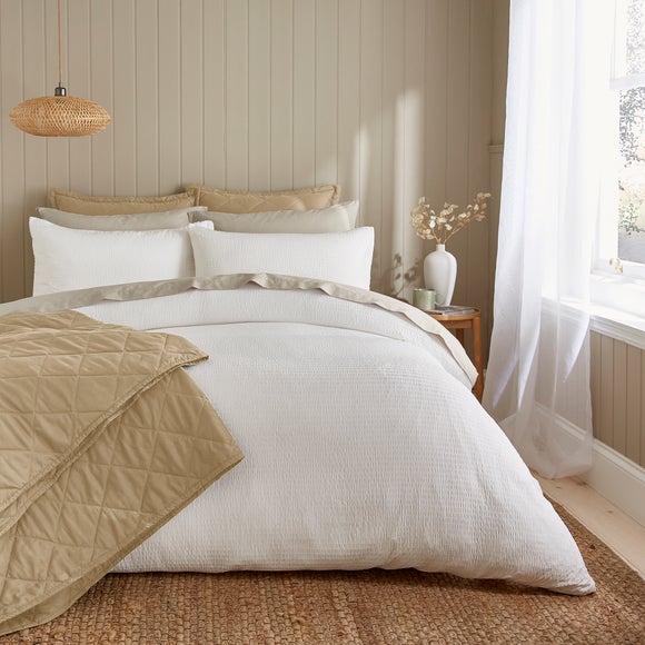 Larken Seersucker Duvet Cover And Pillowcase Set