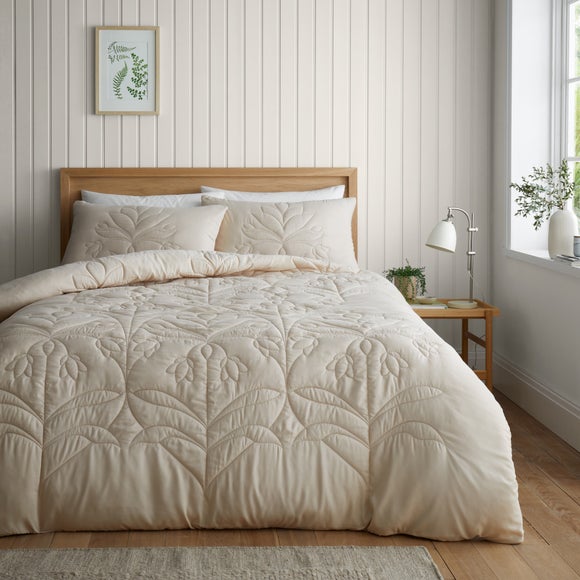 Quilted Nouveau Duvet Cover And Pillowcase Set