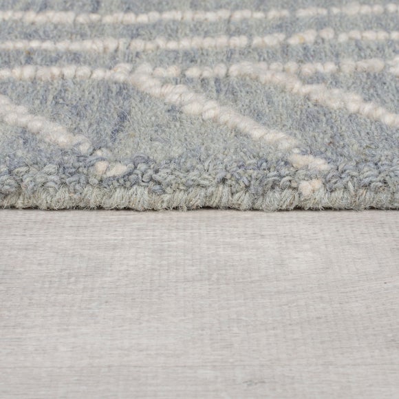 Carousel navigation image position 4 of 6