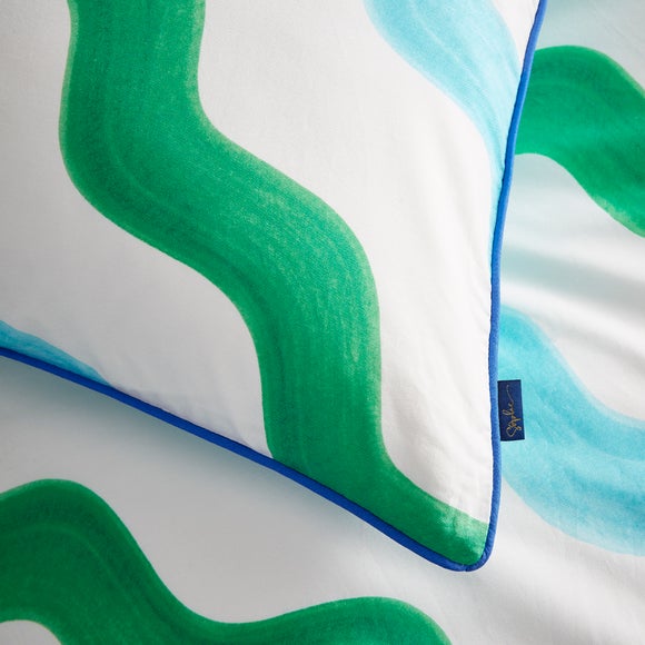 Carousel navigation image position 4 of 7