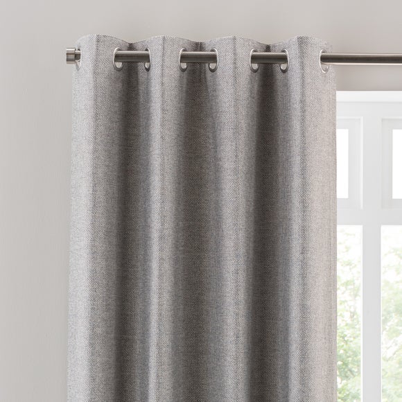 Chester Eyelet Curtains