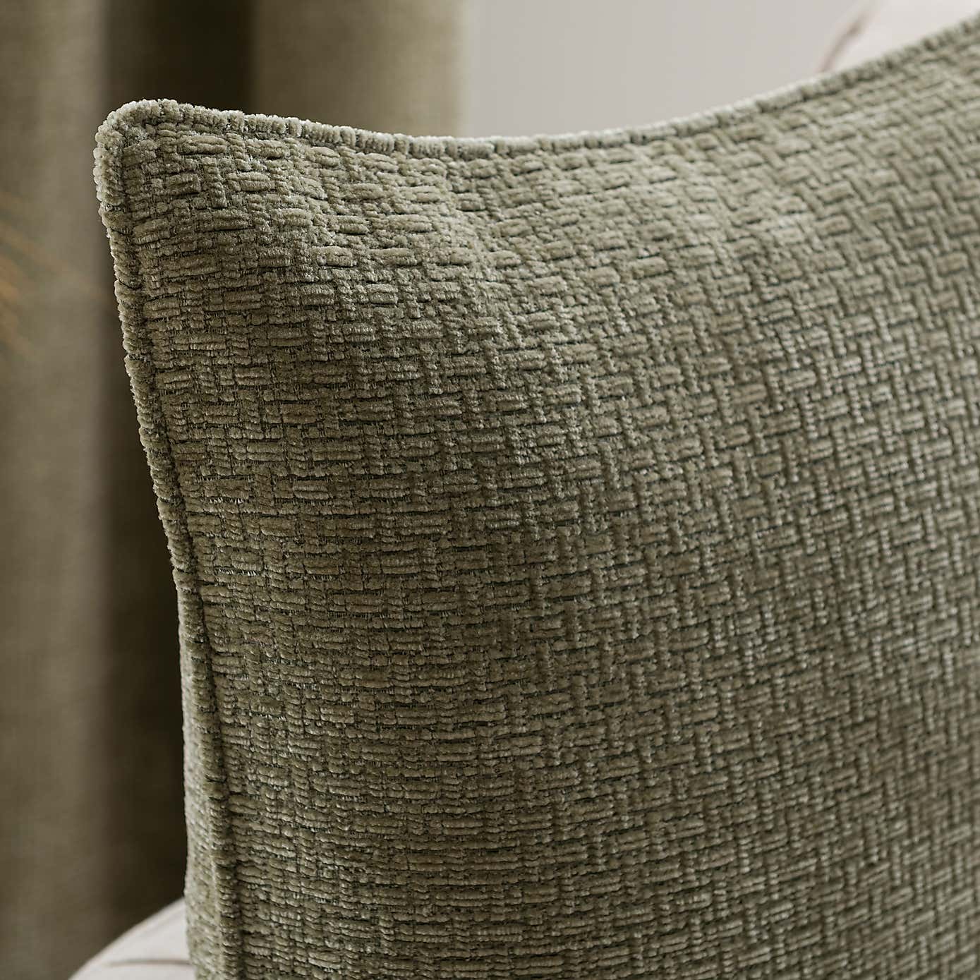 Carousel zoom image position 7 of 8