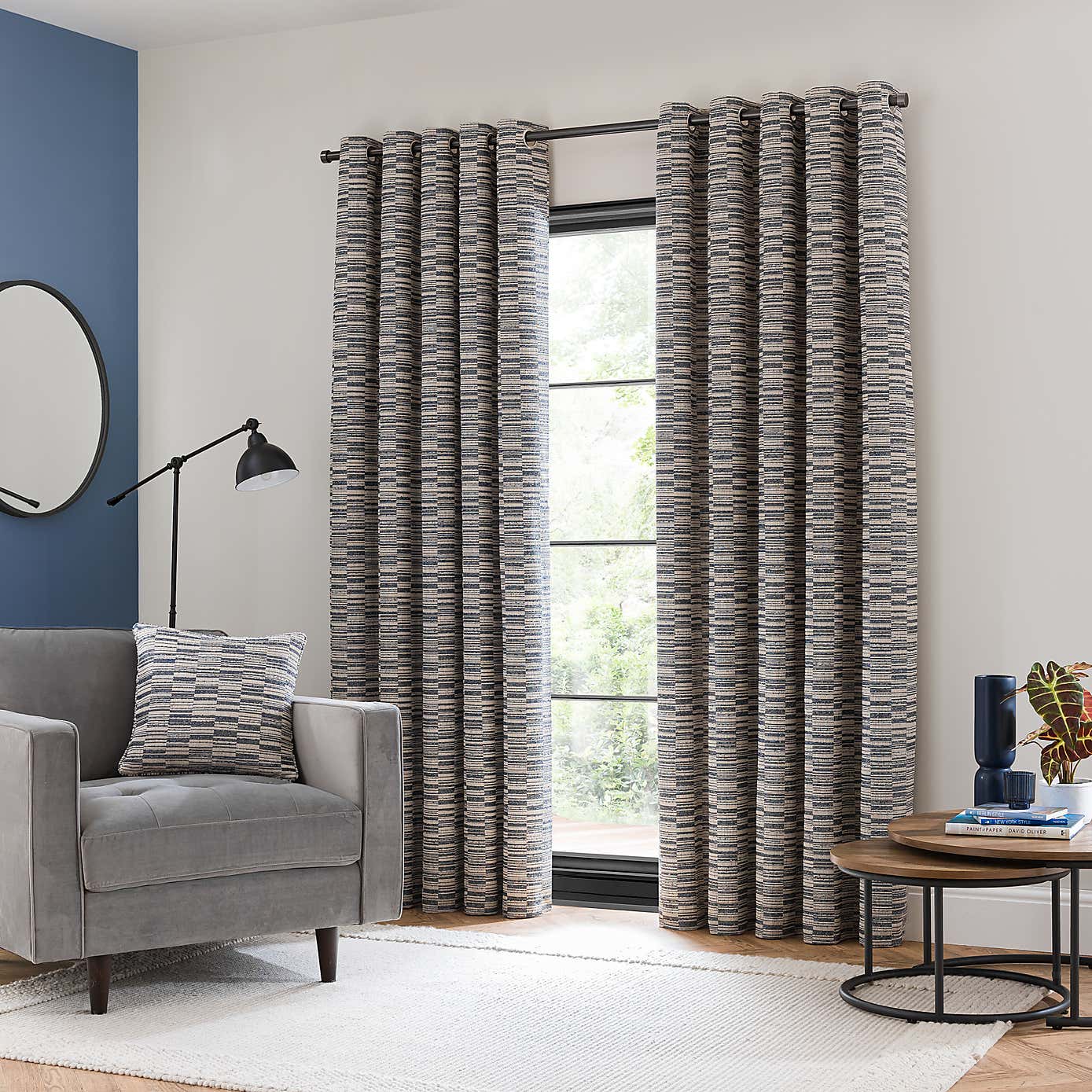 Carousel zoom image position 2 of 5