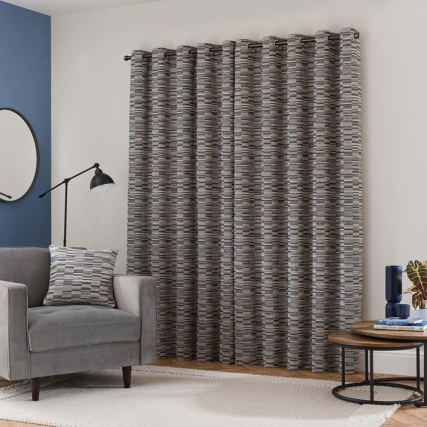 Carousel zoom image position 4 of 5