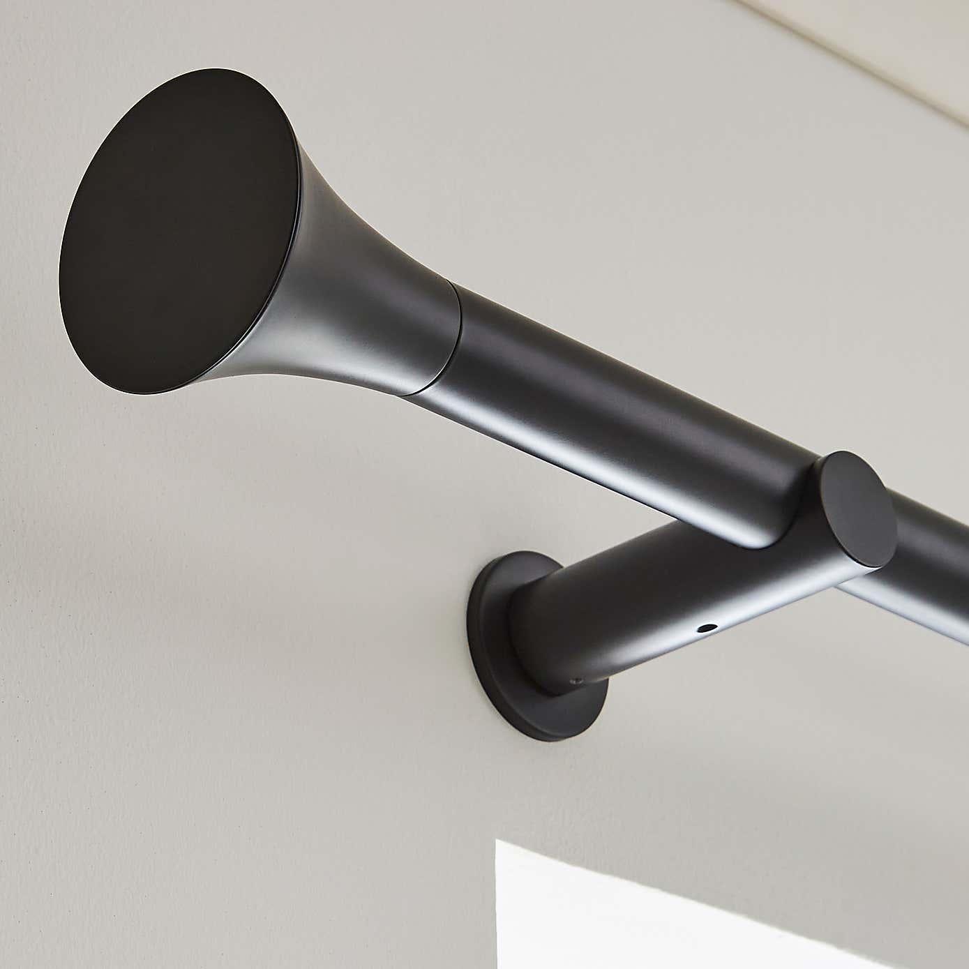 Carousel zoom image position 3 of 6