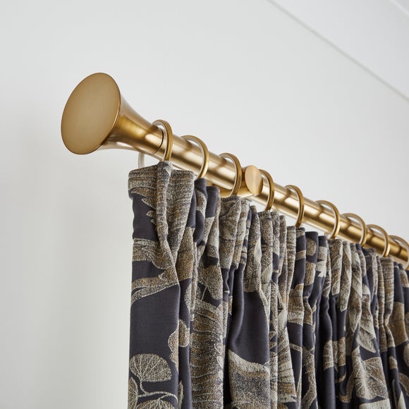 Carousel navigation image position 4 of 7