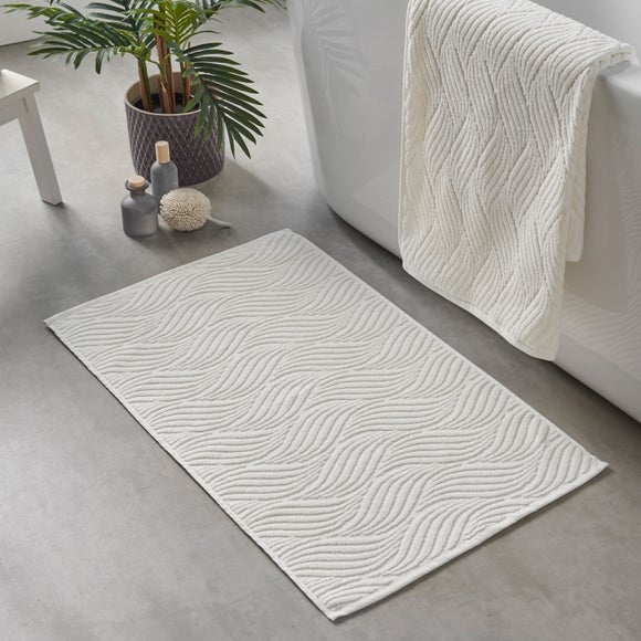 Coastal Breeze Wave Sculptured Bath Mat