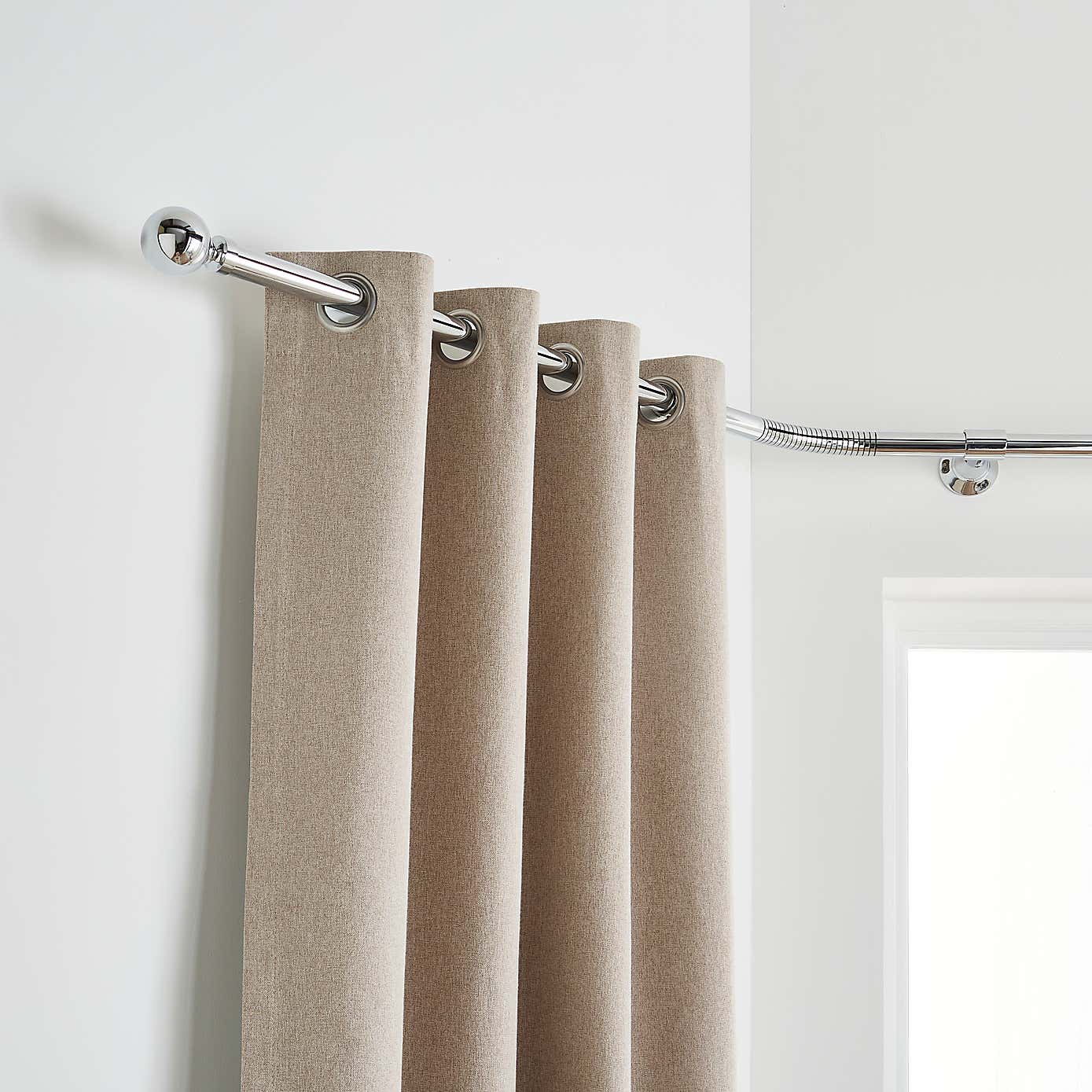 Carousel zoom image position 4 of 4