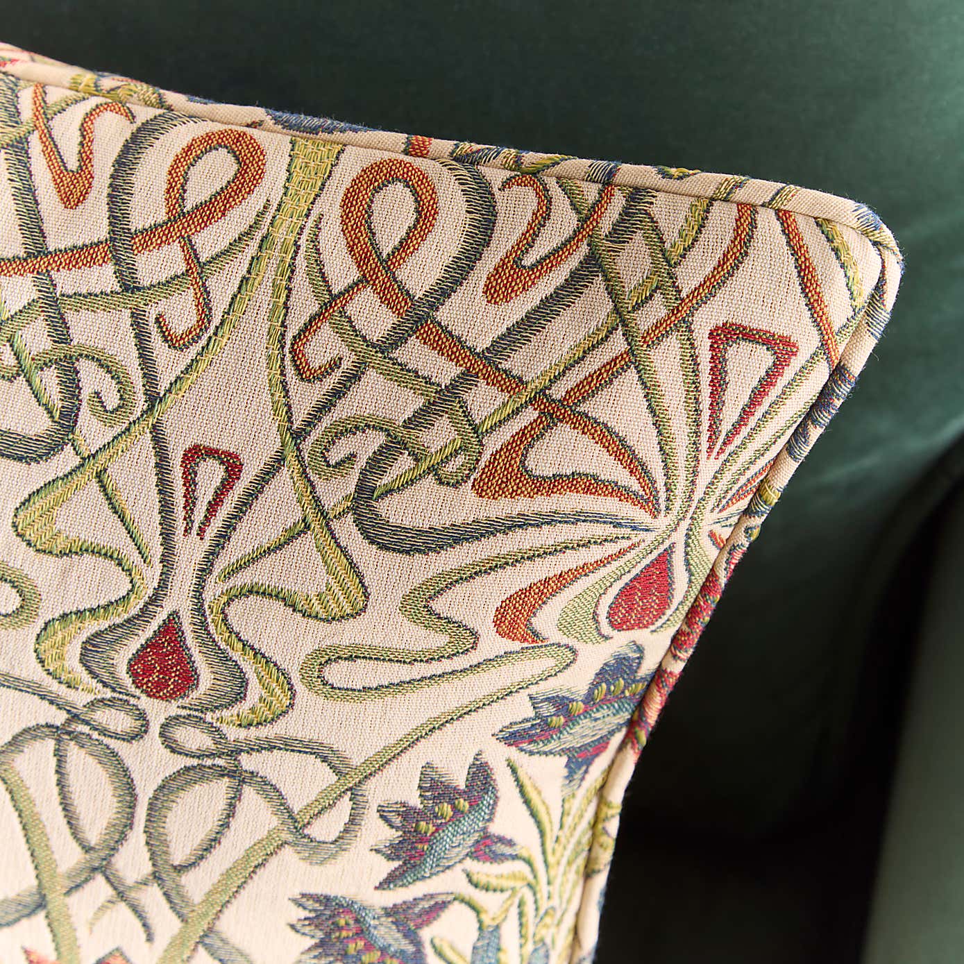 Carousel zoom image position 4 of 4