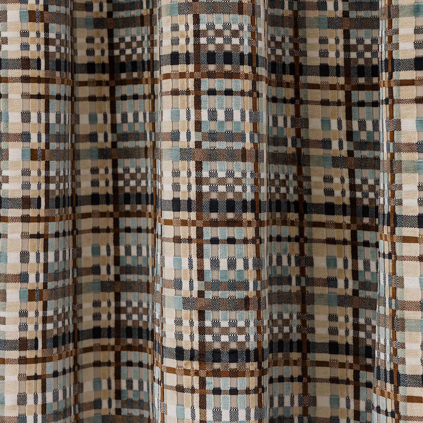 Carousel zoom image position 3 of 8