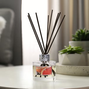Heart And Home Pink Grapefruit & Cassis Diffuser