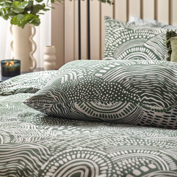 Photo 3 of Hoem Nola Reversible Duvet Cover And Pillowcase Set
