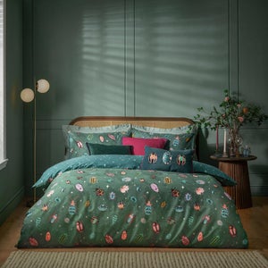 Furn. Beetalis Reversible Duvet Cover And Pillowcase Set