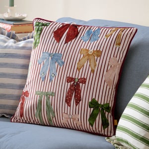 Furn. Noortje Bows Square Cushion