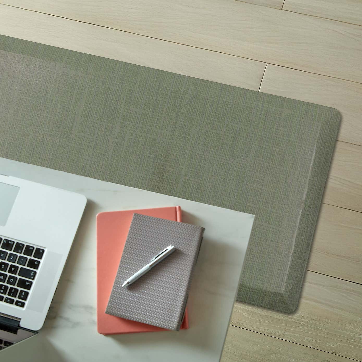 Carousel zoom image position 7 of 8